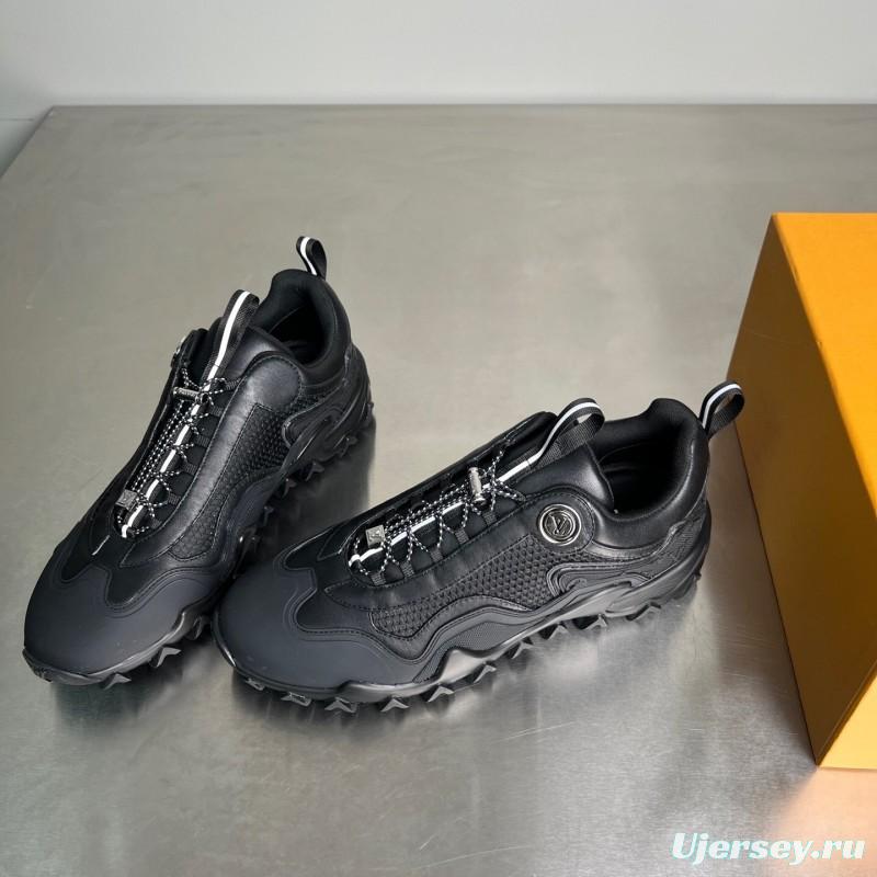 LV RUSH Calfskin Metal LV Circle Accessory Slip-Resistant Low-Top Casual Lifestyle Shoes - YC