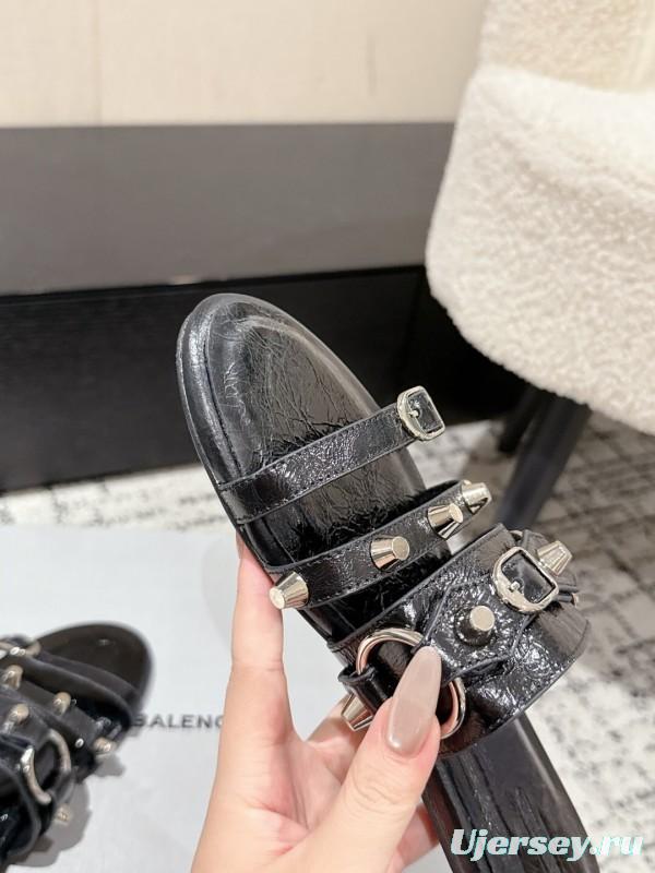 Balenciaga Cagole Metal Studded Sandals Series - KFY00260