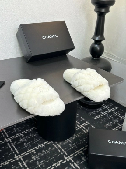 Chanel 2025SS Fashion Fur Slippers - LY00250