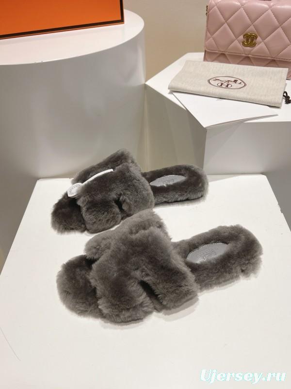 Hermès 2025 SS Love Fur Slippers Flat Sole Autumn Winter Collection - LY00240