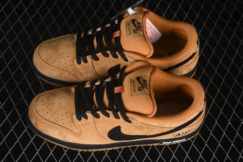 Nike SB Dunk Low Skateboarding Shoes with Cushioned Collar - BQ6817-204