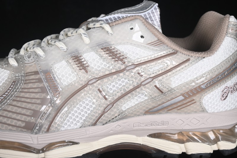 Asics Gel-Nimbus 12.1 Retro Breathable Cushioned Running Shoes for Men - 1203B144-100