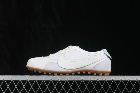 Nike Moon Shoe SP Retro Low-Top Lifestyle Sneakers with Cushioned Sole - IW0955-100