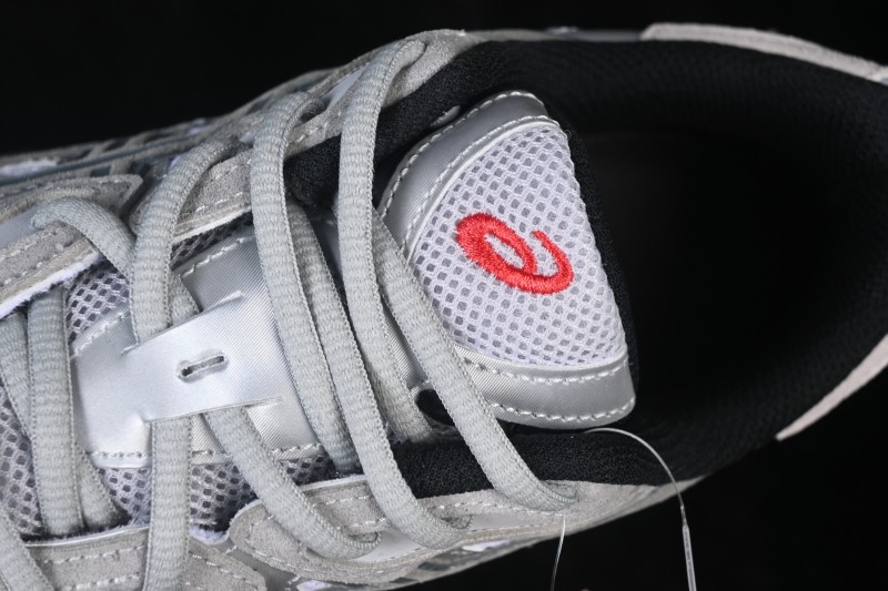Asics Gel-Kayano Retro Running Shoes with Breathable Suede and Mesh Upper - 1201A789-102