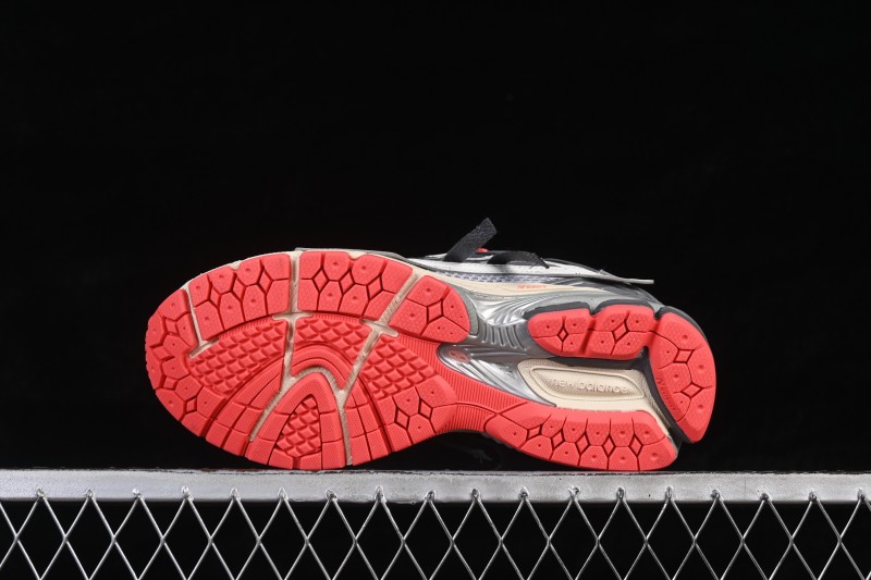 New Balance 1906 Series Retro Dad-Style Running Shoes with Breathable Mesh and Supportive T-Beam - U1906AC