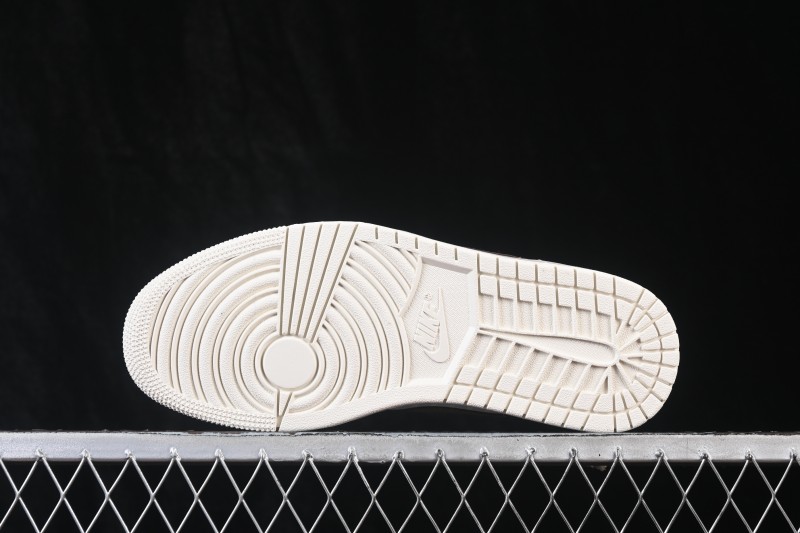 Nike Air Jordan 1 Low Retro Basketball Shoes with Classic Leather and Cushioned Sole - IR7553-422