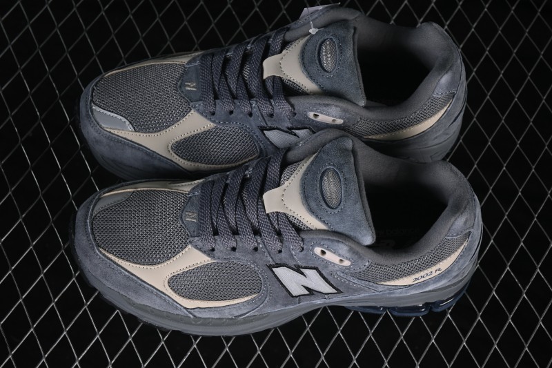 New Balance 2002 Series Retro Running Shoes with N-ERGY Cushioning - M2002RTC