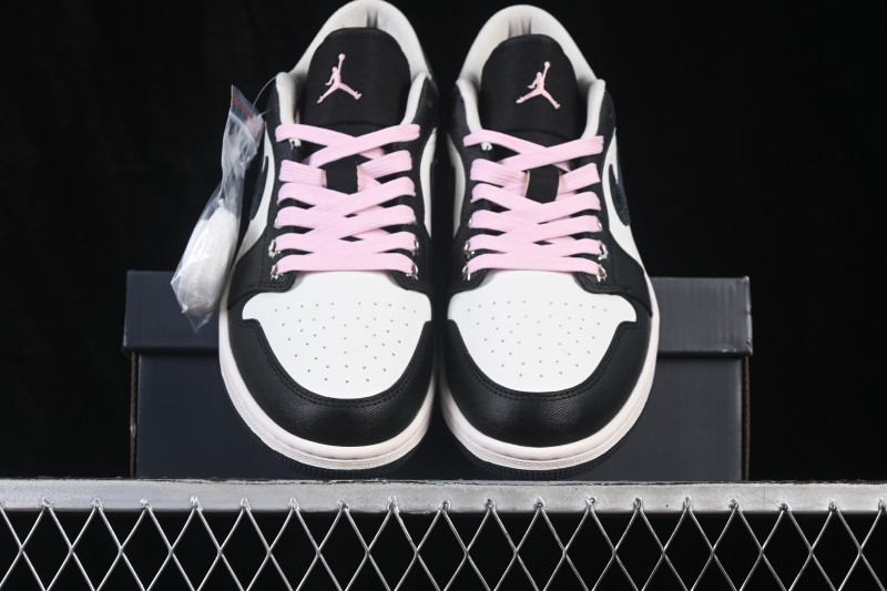 Nike Air Jordan 1 Low Retro Basketball Shoes with Cracked Leather and Black-White Colorway - II0595-001