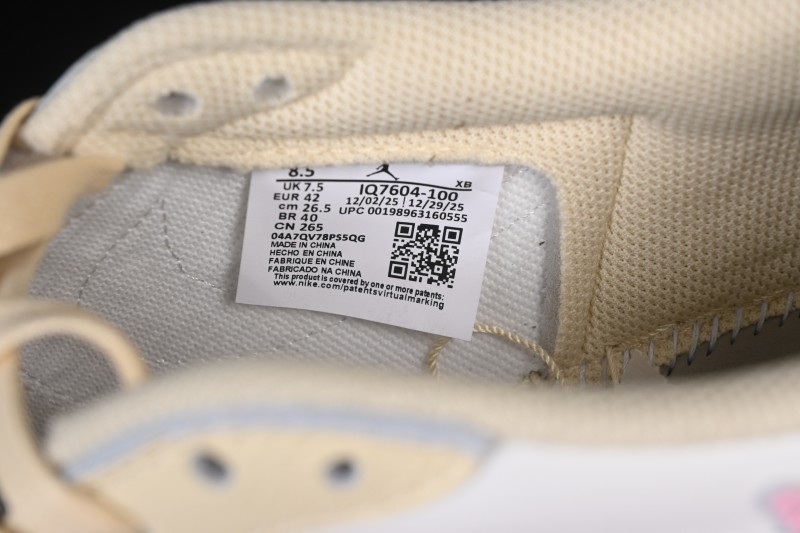 Nike Travis Scott x Air Jordan 1 Low OG Retro Basketball Shoes with Reverse Swoosh - IQ7604-100