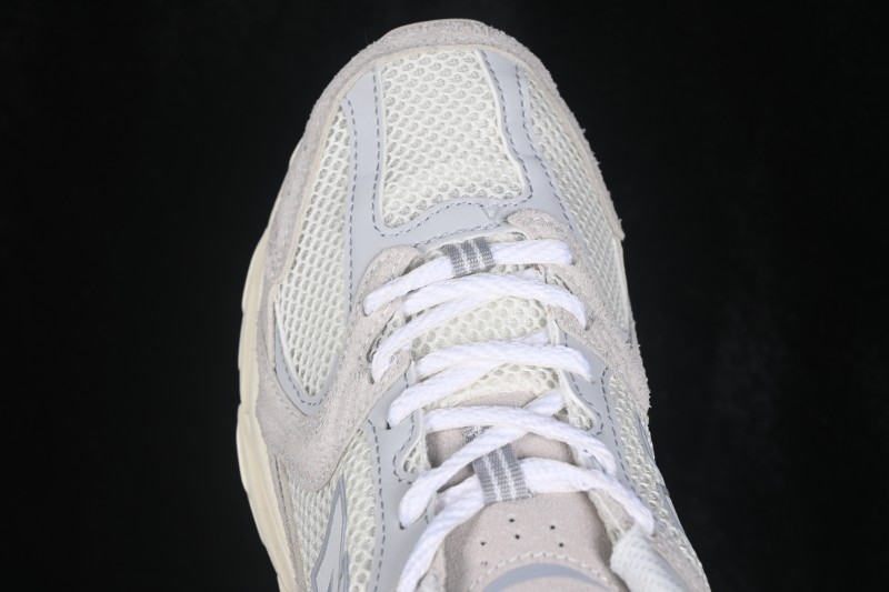 New Balance NB530 Series Retro Running Shoes with Cushioned Comfort - MR530MR