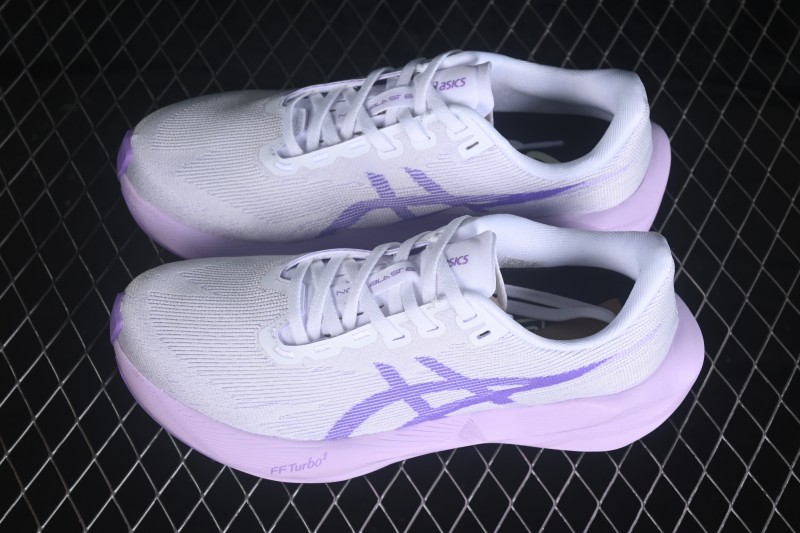 Asics Novablast 6 Retro Breathable Cushioned Running Shoes for Men - 1012C008-405