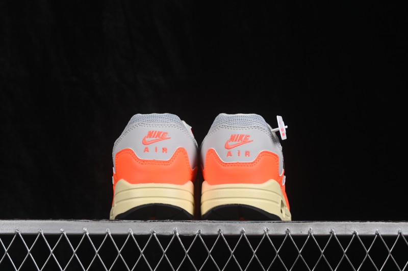 Nike Air Max 1 Retro Running Shoes with Half-Sole Air Cushion - II7055-800
