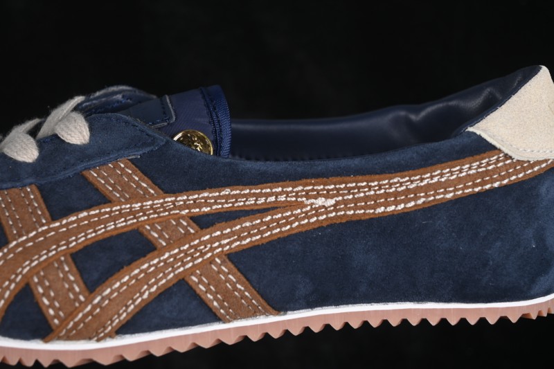 Versace x Onitsuka Tiger Tai-Chi Sakura Low-Top Casual Lifestyle Shoes with Co-Branded Design - G.C3