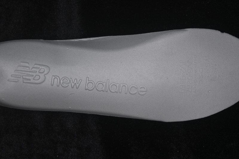 New Balance 1906 Retro Running Shoes with Breathable Mesh and T-Beam Arch Support - U19065DY