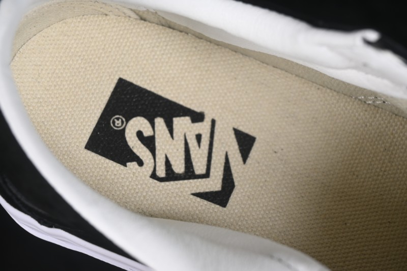 Vans Old Skool 36 Premium Low-Top Casual Skateboarding Shoes - VN000D9DCJJ