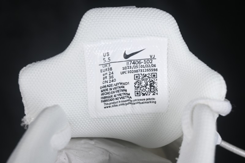 Nike Free Metcon 7 Training Shoes with Breathable Mesh and Flexible Cushioning - II7406-102