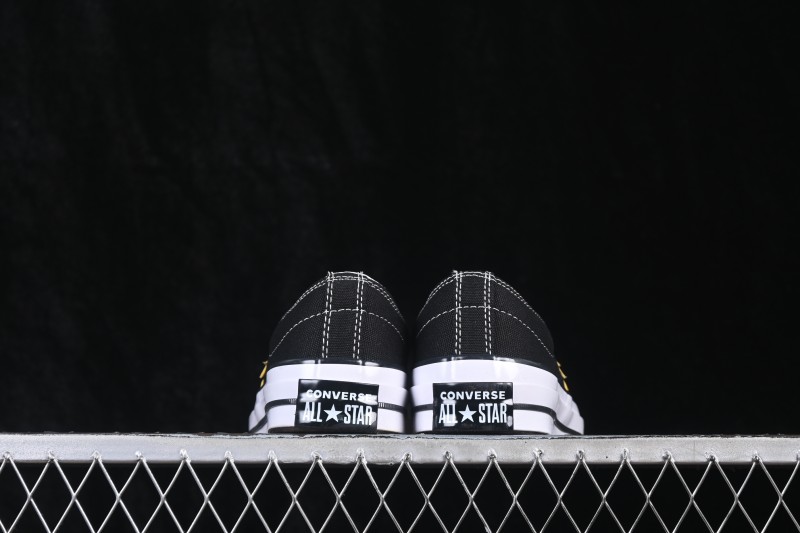 Converse Star Player 76 Low-Top Canvas Sneakers for Couples - A25037C
