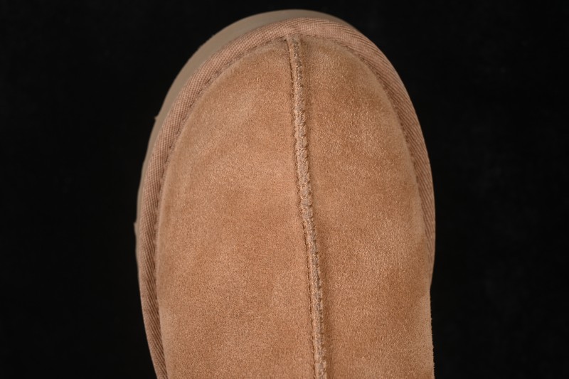 UGG Tazz II Classic Platform Snow Boots - 1122553 CHE