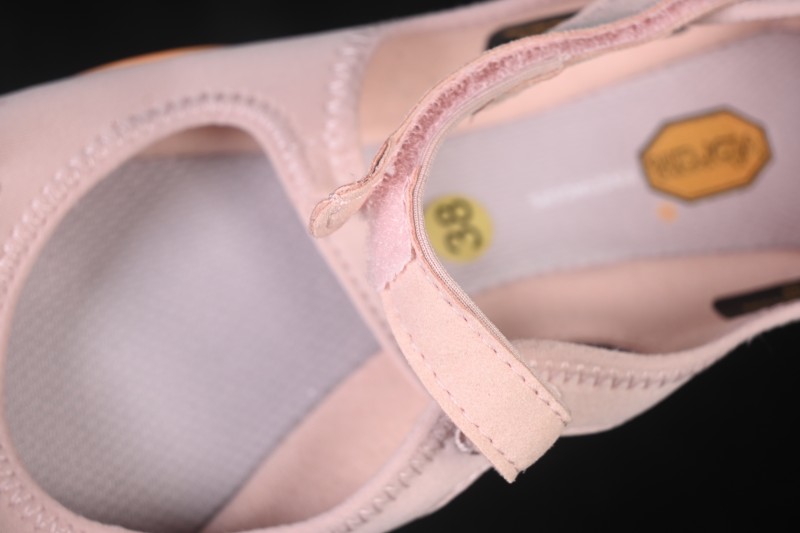Vibram V-Soul Fitness Barefoot Deep Squat Support Quick-Dry Ballet Five-Finger Shoes - 18W7203