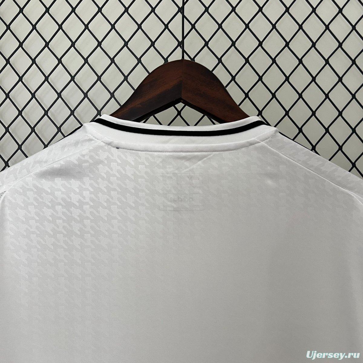 24/25 Real Madrid Home Jersey With 15 Trophy Patch