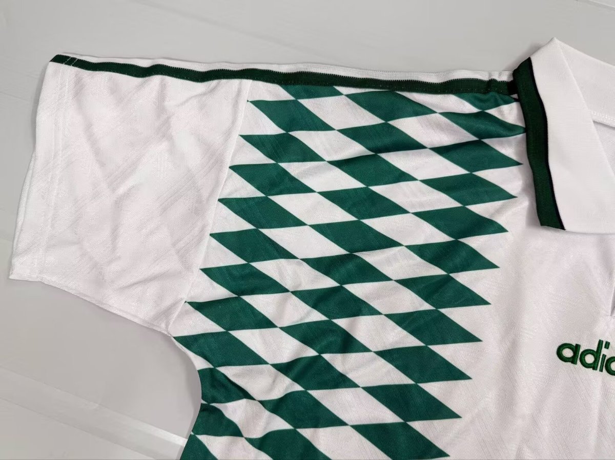 Retro 95/96 Panathinaikos Away Jersey