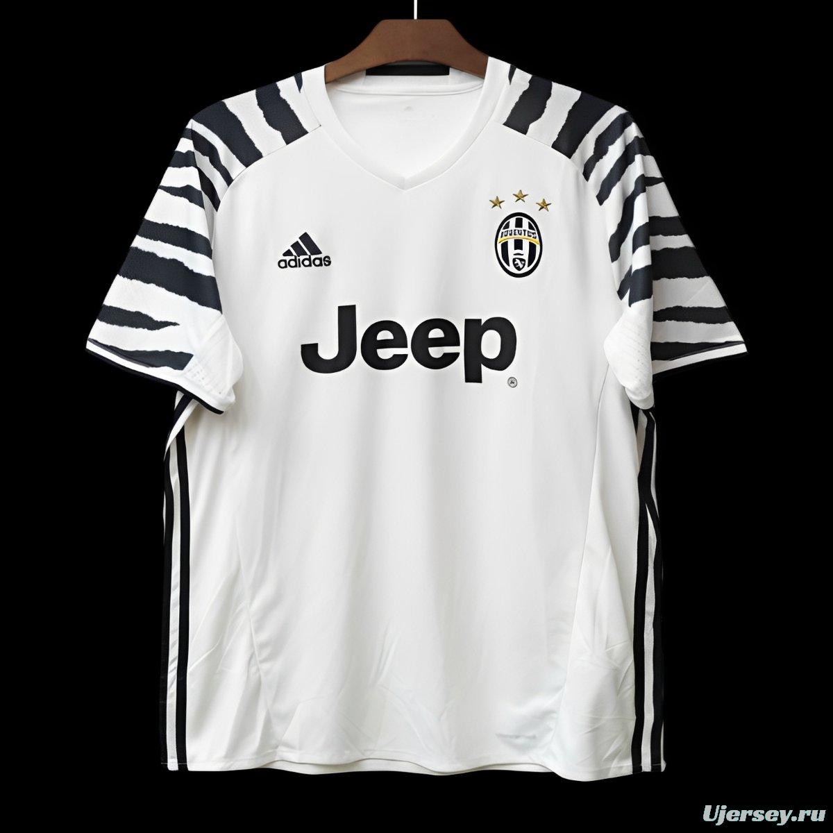 Retro 16/17 Juventus Third Jersey