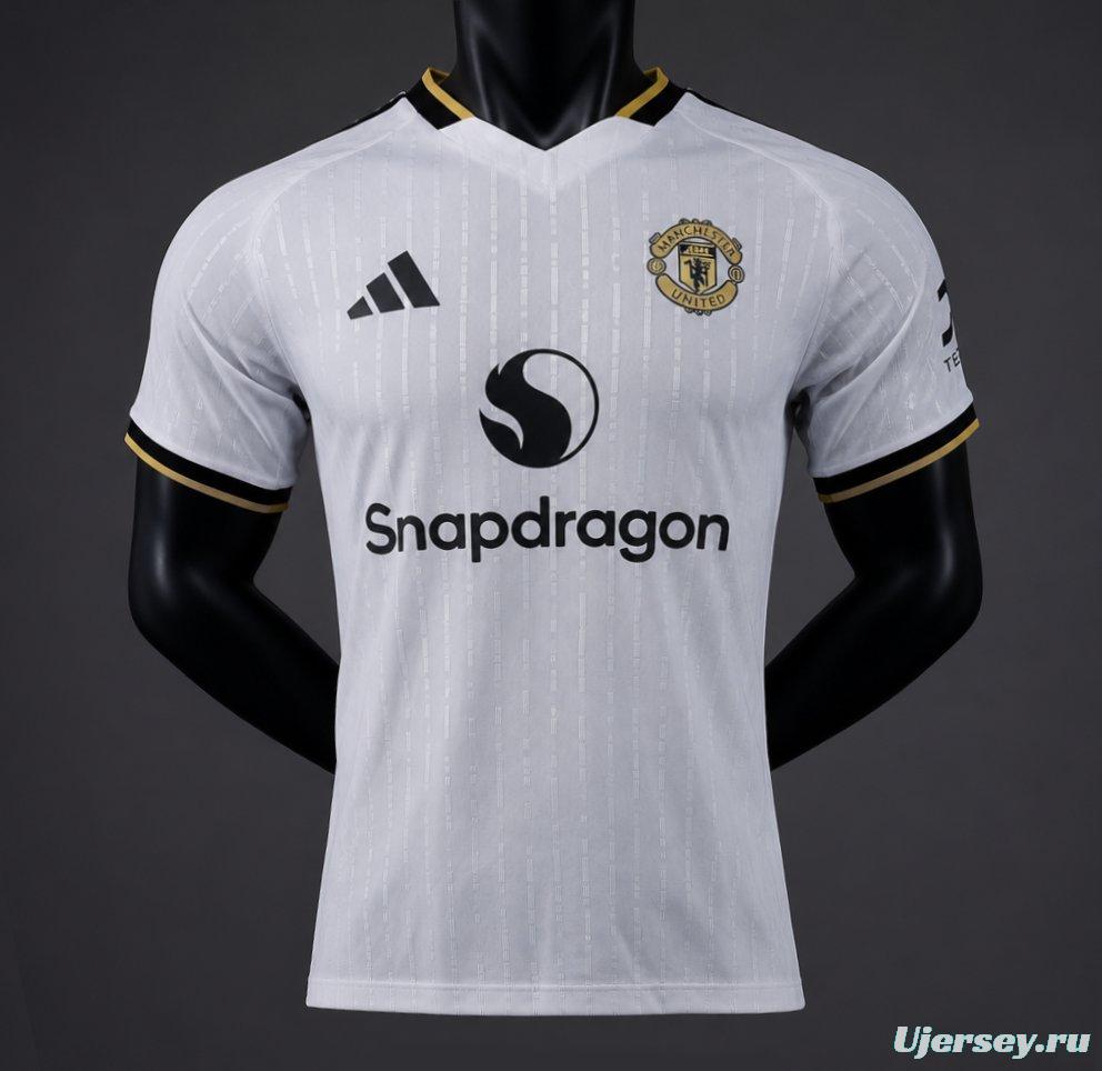 Player Version 26/27 Manchester United White with Gold Trim Away Jersey